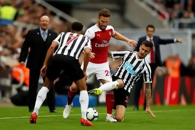 巴萨球员充满信心：该小心一点的是皇马而不是我们