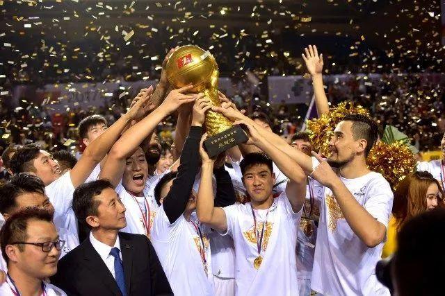 欧冠-舒波-莫廷连续6场进球 拜仁2-0国米获全胜